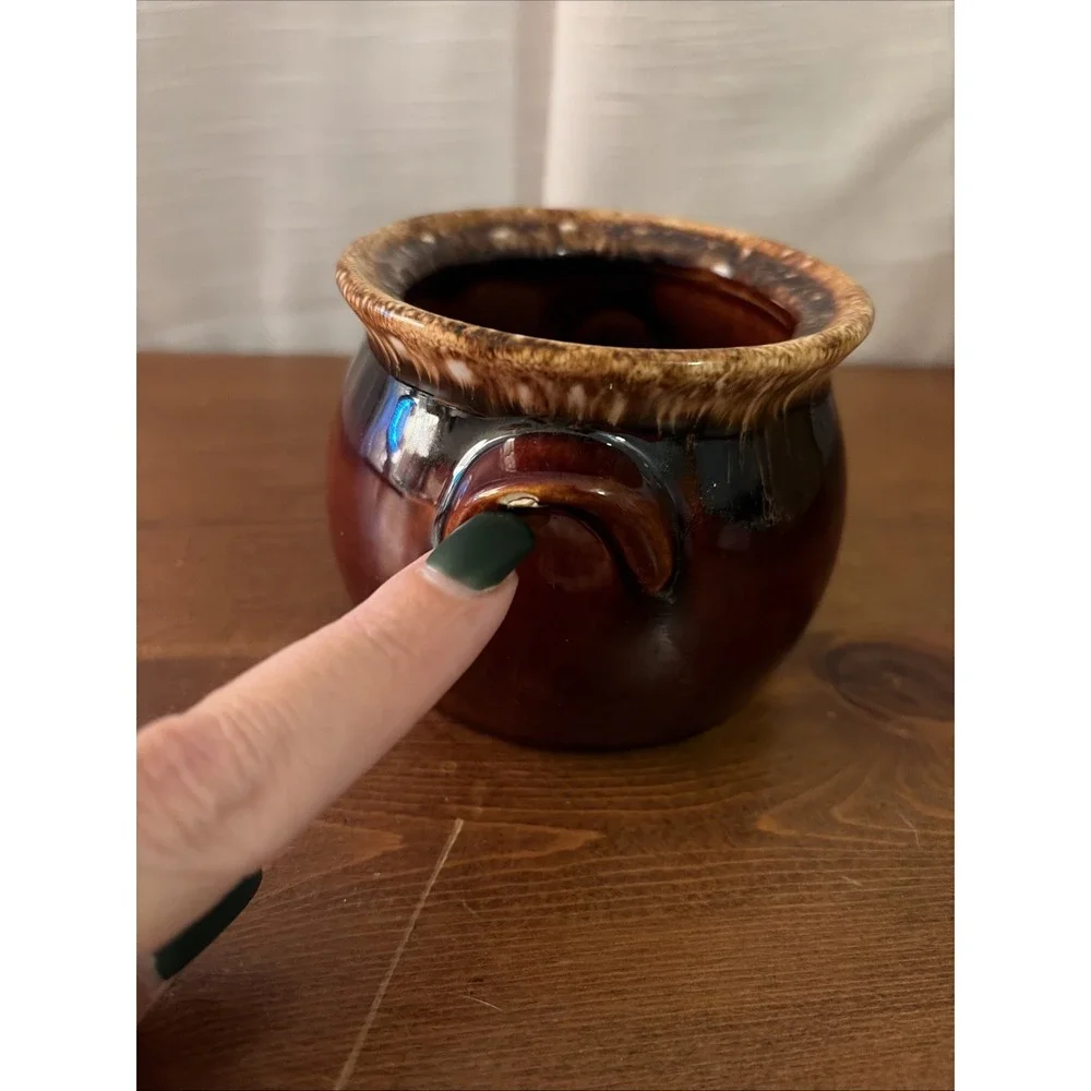 Hull Bean Pot Pottery‎ Brown Drip Glaze Design Molded Handles No Lid